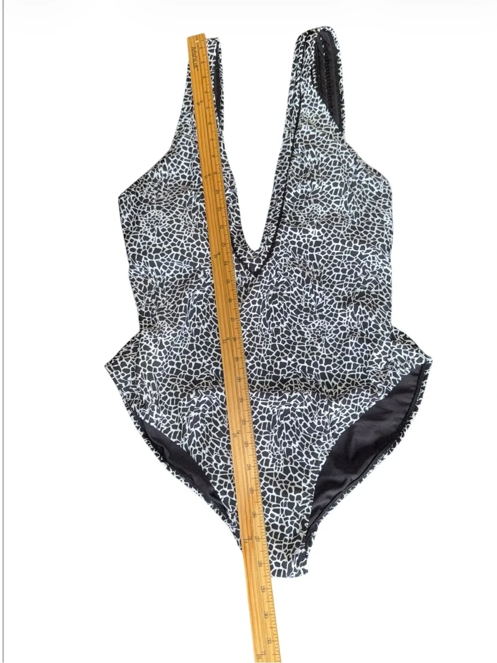 NWT Frederick’s of Hollywood Capri One Piece Swimsuit XL Black White Plunge